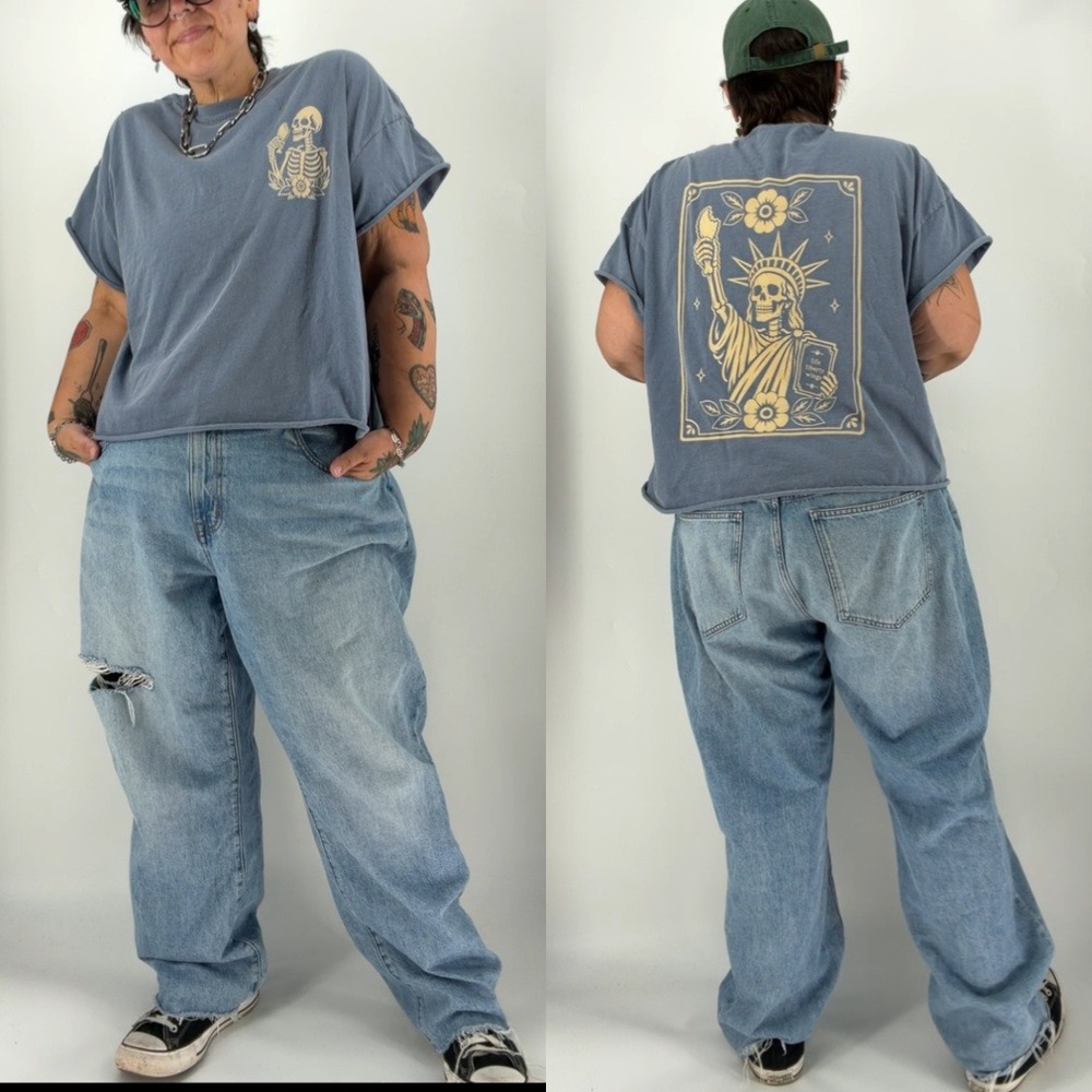 Comfort Colors boxy cropped tee skeleton tattoo chicken wings alt goth 2XL shirt